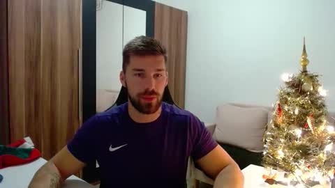 darius_94 online show from 12/04/25, 05:39