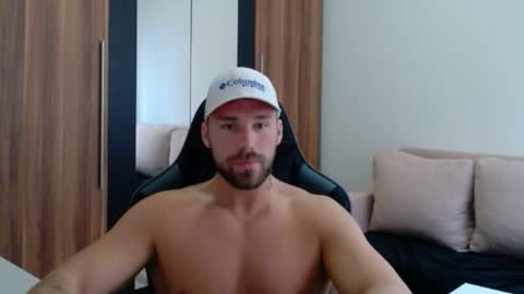 darius_94 online show from 02/04/26, 11:05