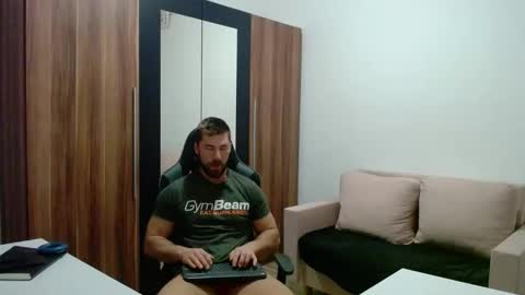 darius_94 online show from 02/15/26, 05:37