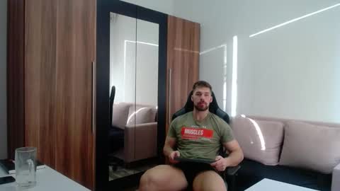 darius_94 online show from 04/04/26, 05:16