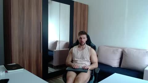 darius_94 online show from 04/29/26, 07:12