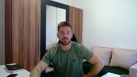 darius_94 online show from 05/02/26, 03:22