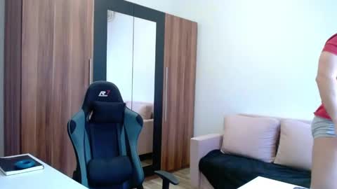 darius_94 online show from 05/11/26, 04:04