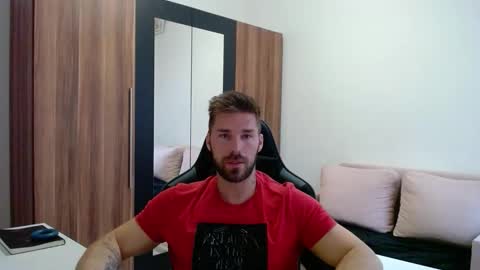 darius_94 online show from 05/12/26, 04:20