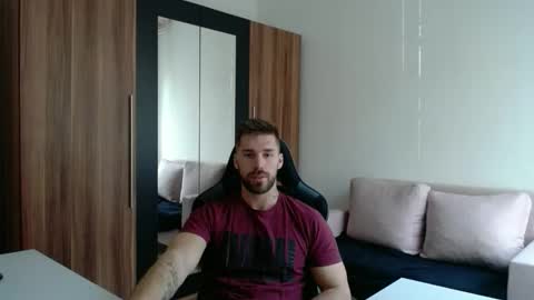 darius_94 online show from 05/26/26, 08:21