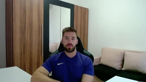 darius_94 online show from 06/04/26, 04:51