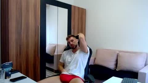 darius_94 online show from 06/27/26, 12:33