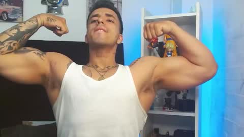 Snapshot of darius_phoenix chatting on 02/28/25, 03:15 Darius Phoenix online show from 02/28/25, 03:15
