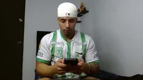 Darius Phoenix  online show from 12/13/25, 08:36