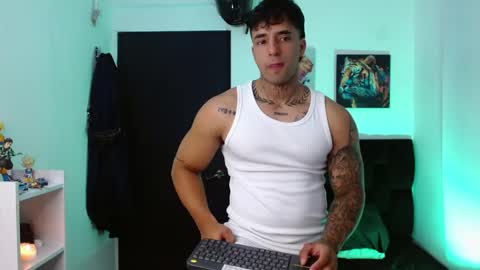 Darius Phoenix  online show from 05/05/26, 06:38