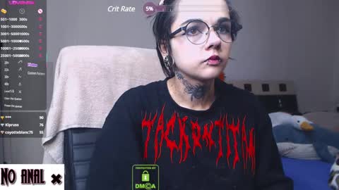 Snapshot of dark__elf chatting on 03/08/25, 01:17 Anessa online show from 03/08/25, 01:17