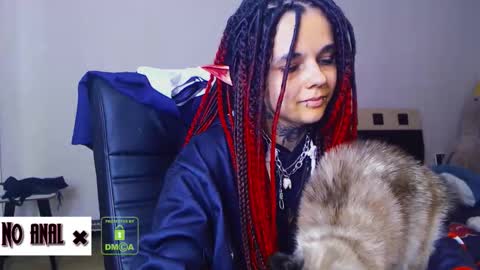 Snapshot of dark__elf chatting on 09/10/25, 09:26 Anessa online show from 09/10/25, 09:26