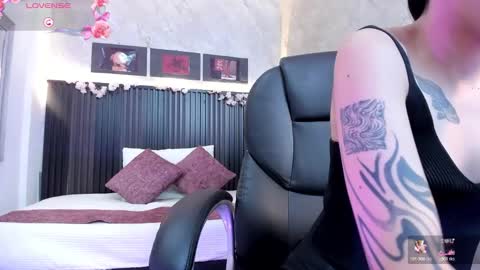 Dark online show from 09/29/25, 11:37