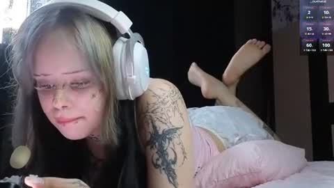 Snapshot of dark_aangel chatting on 07/08/26, 11:04 Dark angel online show from 07/08/26, 11:04