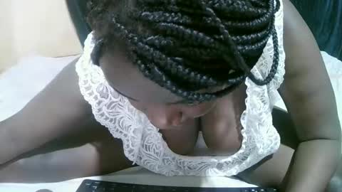 Snapshot of dark_anggel chatting on 09/29/25, 10:42 dark_anggel online show from 09/29/25, 10:42