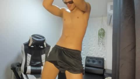 Snapshot of dark_badboy chatting on 05/13/26, 07:33 dark_badboy online show from 05/13/26, 07:33