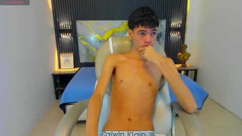 Snapshot of dark_desiree18 chatting on 01/11/26, 12:54 DARCK online show from 01/11/26, 12:54