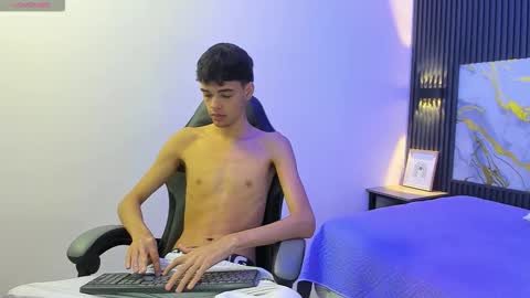 Snapshot of dark_desiree18 chatting on 02/07/26, 12:09 DARCK online show from 02/07/26, 12:09