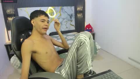 Snapshot of dark_desiree18 chatting on 02/23/26, 12:02 DARCK online show from 02/23/26, 12:02