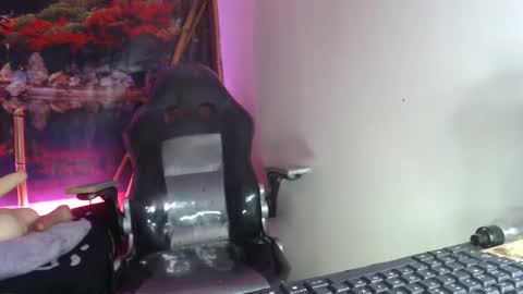 Snapshot of dark_doll5 chatting on 12/20/24, 09:21 dark_doll5 online show from 12/20/24, 09:21