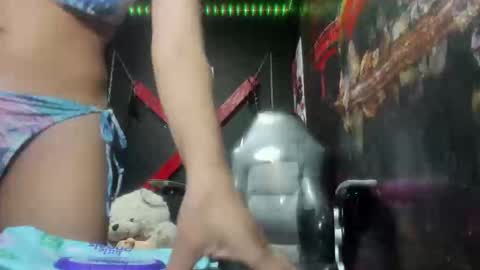 Snapshot of dark_doll5 chatting on 09/25/25, 11:52 dark_doll5 online show from 09/25/25, 11:52