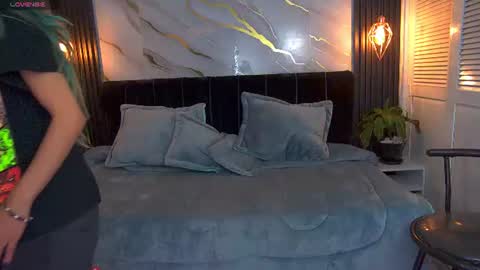 dark_dominika online show from 06/16/26, 07:38