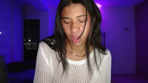 Sofia online show from 10/21/25, 01:06