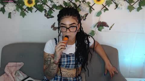 dark_flama online show from 04/25/26, 11:57