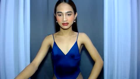 Snapshot of dark_hurohuro19 chatting on 02/13/26, 02:51 LIANNA online show from 02/13/26, 02:51