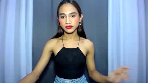 Snapshot of dark_hurohuro19 chatting on 02/17/26, 11:44 LIANNA online show from 02/17/26, 11:44