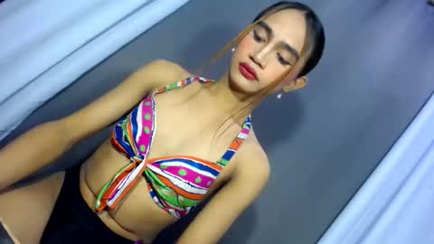 Snapshot of dark_hurohuro19 chatting on 03/04/26, 02:06 LIANNA online show from 03/04/26, 02:06