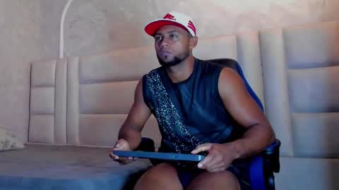 Snapshot of dark_lennox chatting on 03/16/26, 12:31 Lenox online show from 03/16/26, 12:31