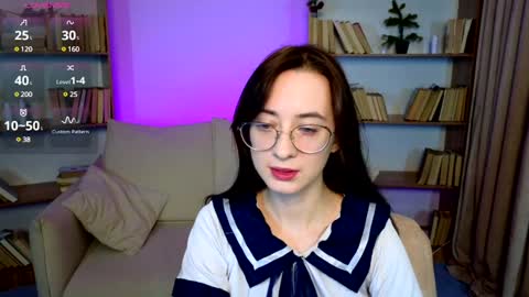 Snapshot of dark_lola_ chatting on 01/14/25, 09:35 Lola online show from 01/14/25, 09:35