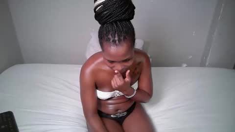 Snapshot of dark_lovly chatting on 02/03/26, 06:40 dark_lovly online show from 02/03/26, 06:40