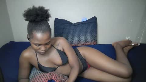 Snapshot of dark_lovly chatting on 03/04/26, 07:36 dark_lovly online show from 03/04/26, 07:36