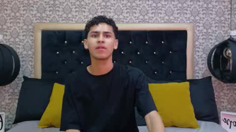 dark_sultan online show from 02/18/26, 08:16