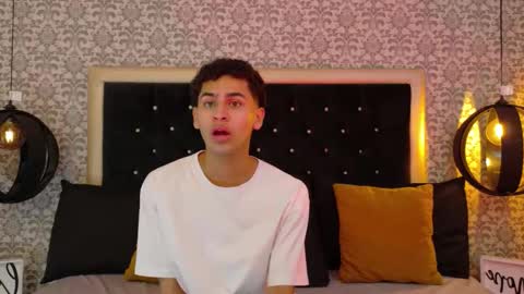 dark_sultan online show from 02/19/26, 07:43