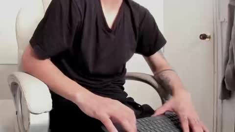 dark_sun333 online show from 09/16/25, 10:33