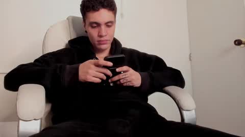 dark_sun333 online show from 09/17/25, 11:17