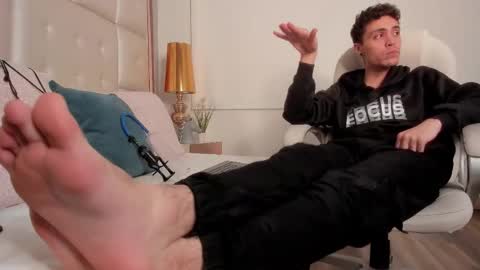 dark_sun333 online show from 09/27/25, 10:04