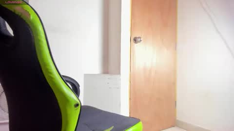 darkknightx01 online show from 09/10/25, 02:44