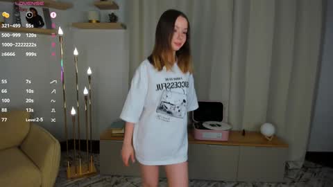 Elizabeth online show from 12/04/25, 07:11