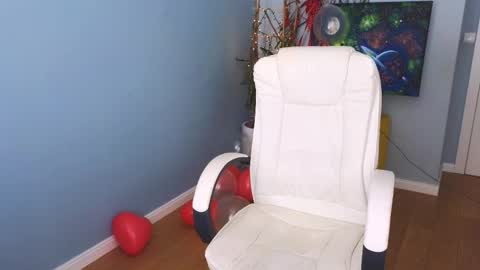 Snapshot of darkmoon____ chatting on 03/01/25, 01:29 darkmoon____ online show from 03/01/25, 01:29