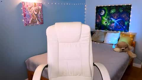 Snapshot of darkmoon____ chatting on 10/08/25, 01:47 darkmoon____ online show from 10/08/25, 01:47