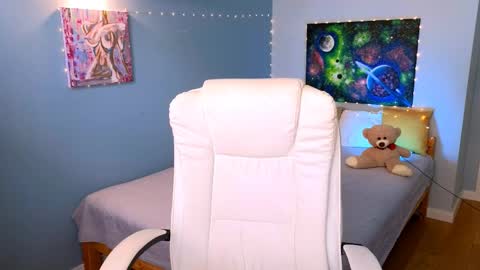 Snapshot of darkmoon____ chatting on 10/08/25, 01:53 darkmoon____ online show from 10/08/25, 01:53