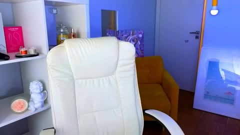 Snapshot of darkmoon____ chatting on 01/10/26, 06:53 darkmoon____ online show from 01/10/26, 06:53