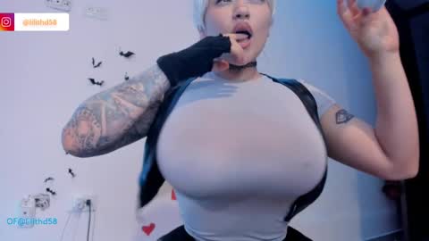 darknes_lilith18 online show from 02/22/25, 01:22