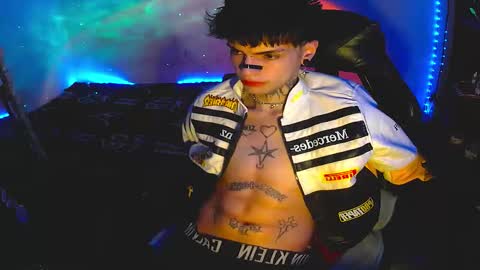   online show from 12/17/25, 05:13