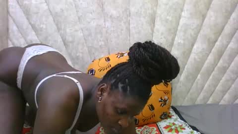 SHANICE online show from 10/15/25, 07:36