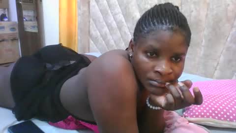 SHANICE online show from 11/11/25, 08:14